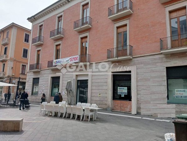 appartamento in vendita a Cosenza in zona Cosenza Vecchia