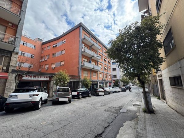 appartamento in vendita a Cosenza in zona Cosenza Vecchia