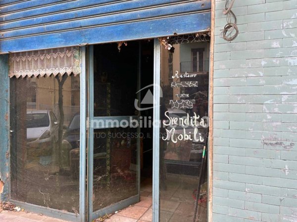 locale commerciale in vendita a Cosenza