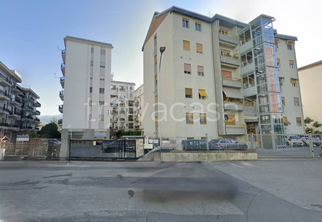 appartamento in vendita a Cosenza in zona Panebianco