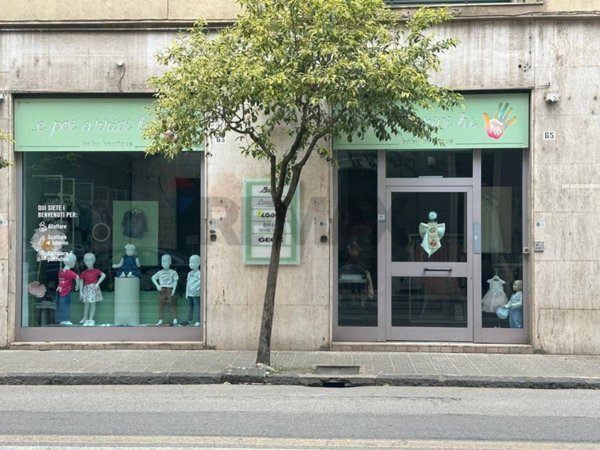 negozio in vendita a Cosenza