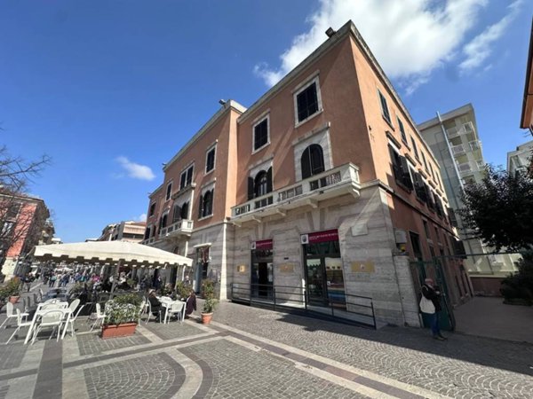 negozio in vendita a Cosenza