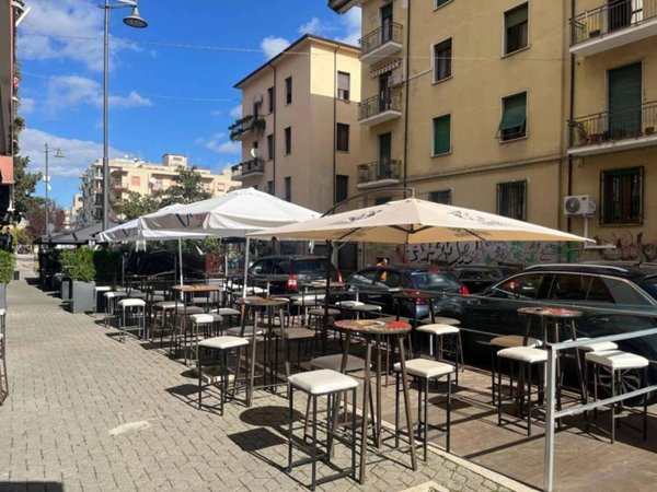negozio in vendita a Cosenza in zona Cosenza Vecchia