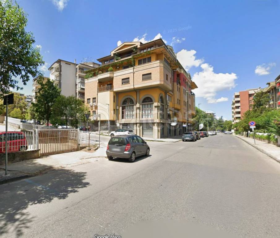appartamento in vendita a Cosenza in zona Panebianco