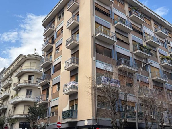 appartamento in vendita a Cosenza in zona Cosenza Vecchia