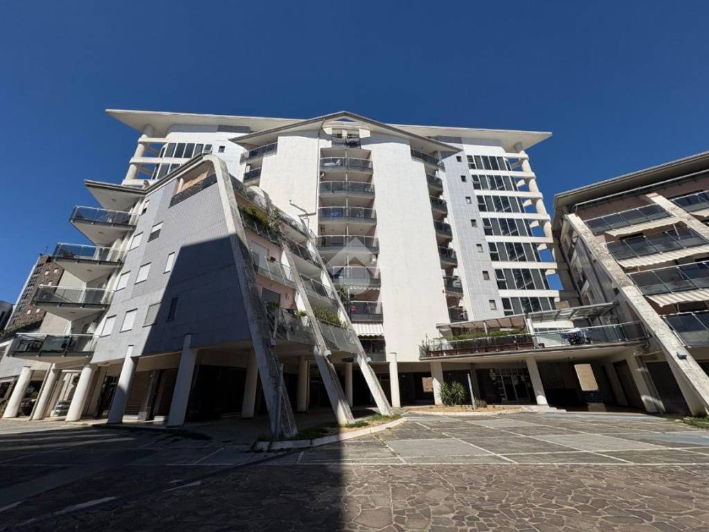 appartamento in vendita a Cosenza in zona Città 2000