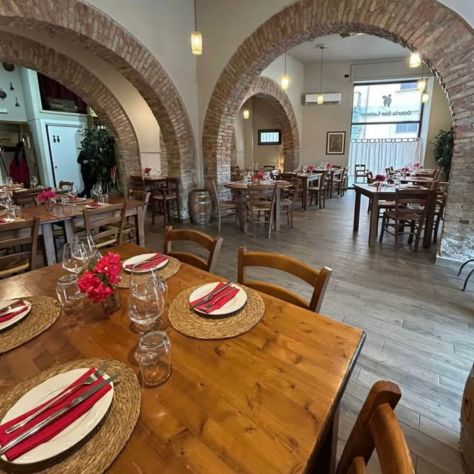 negozio in vendita a Cosenza in zona Cosenza Vecchia