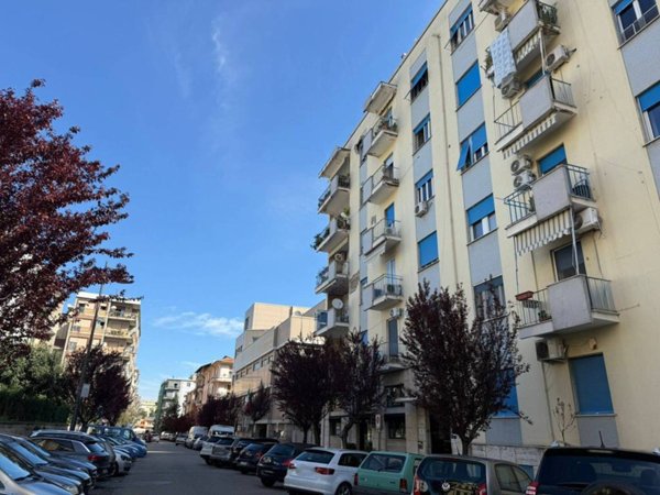 appartamento in vendita a Cosenza in zona Cosenza Vecchia