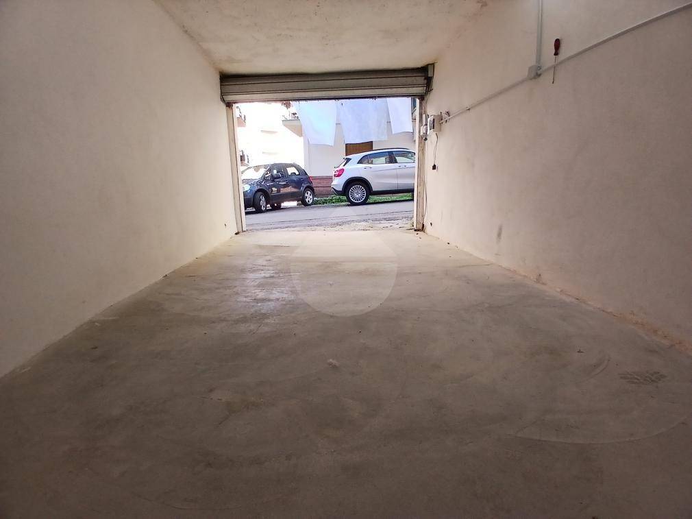 negozio in vendita a Cosenza in zona De Rada