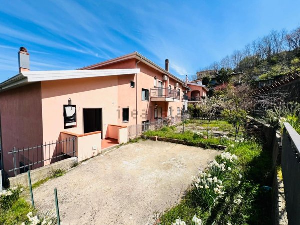 appartamento in vendita a Cosenza in zona Cosenza Vecchia