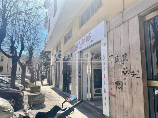 negozio in vendita a Cosenza
