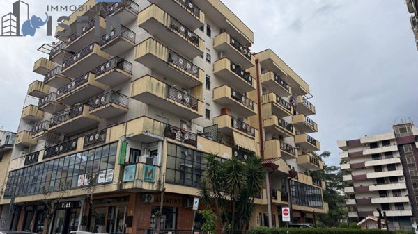 appartamento in vendita a Cosenza in zona Panebianco