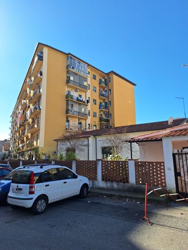 appartamento in vendita a Cosenza in zona Cosenza Vecchia