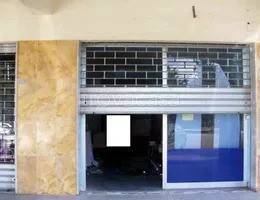 locale commerciale in vendita a Cosenza in zona Via Popilia