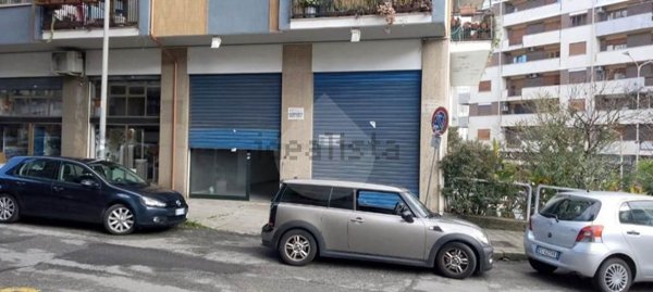 locale di sgombero in vendita a Cosenza