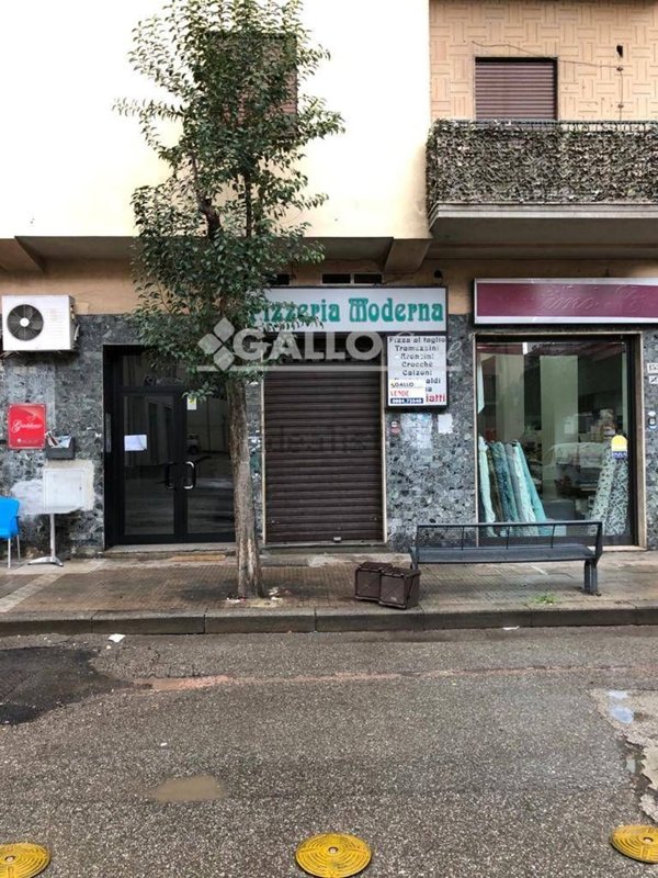 locale commerciale in vendita a Cosenza