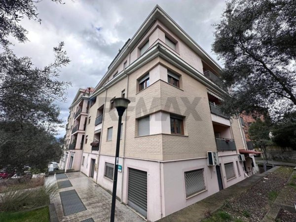 appartamento in vendita a Cosenza in zona Città 2000