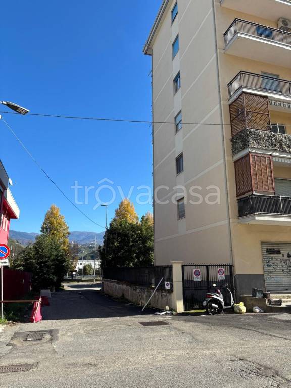appartamento in vendita a Cosenza in zona Cosenza Vecchia