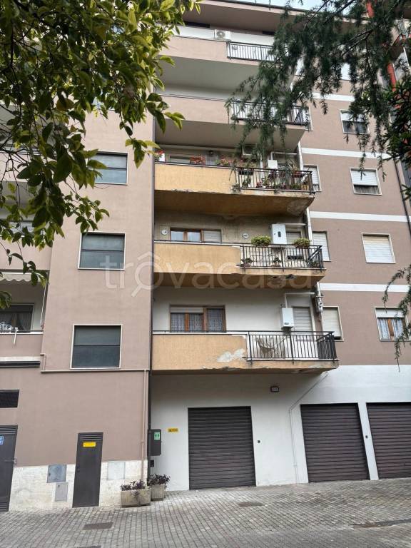 appartamento in vendita a Cosenza in zona Panebianco