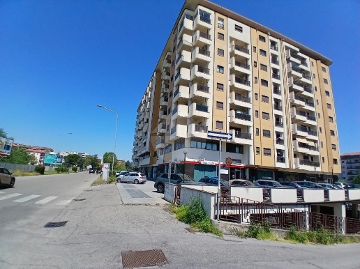 appartamento in vendita a Cosenza in zona Panebianco
