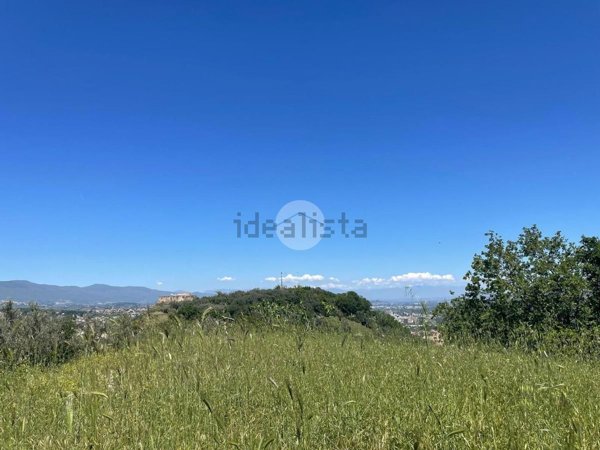 terreno edificabile in vendita a Cosenza in zona Cosenza Vecchia