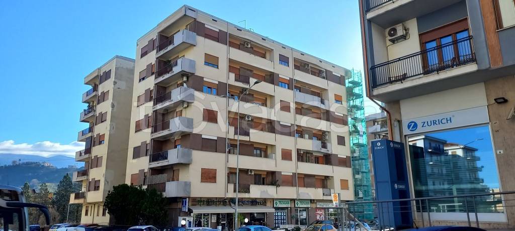 appartamento in vendita a Cosenza in zona Cosenza Vecchia