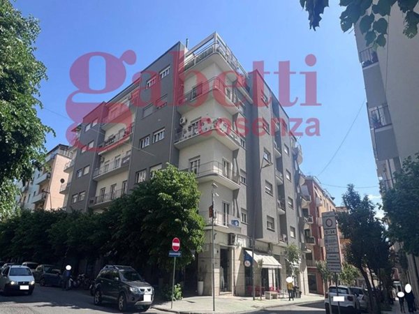 appartamento in vendita a Cosenza in zona Cosenza Vecchia