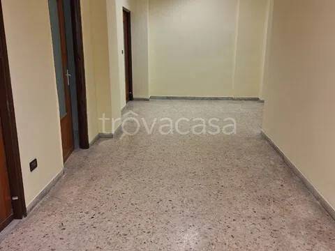 ufficio in vendita a Cosenza in zona Cosenza Vecchia