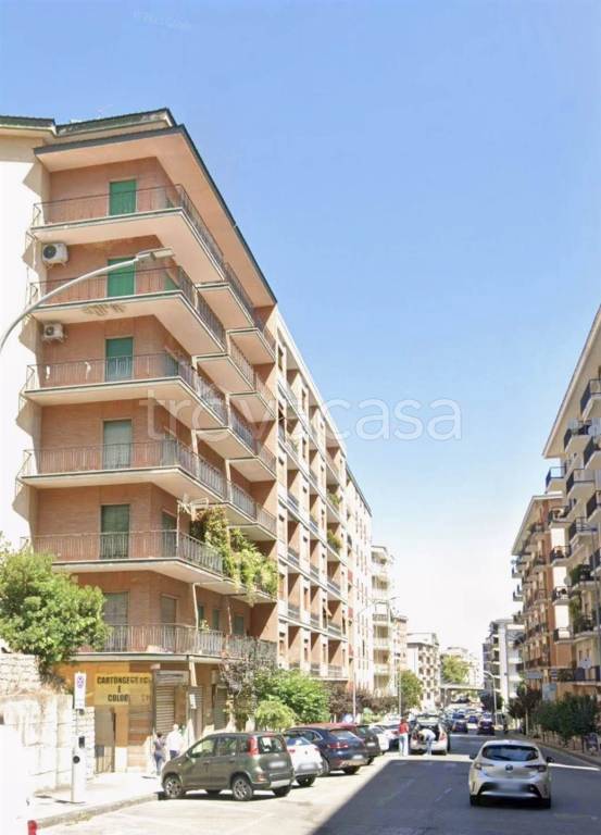 appartamento in vendita a Cosenza in zona De Rada