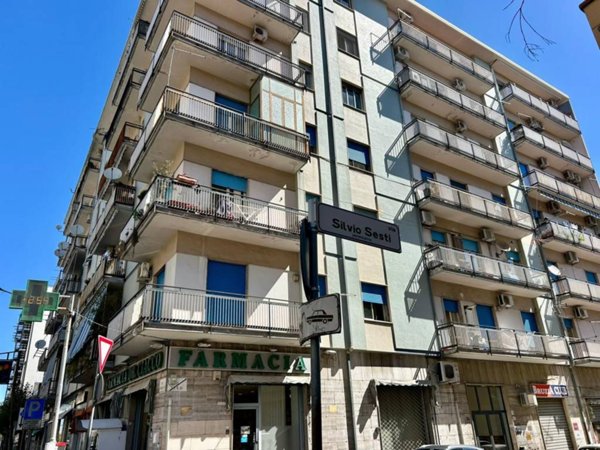 appartamento in vendita a Cosenza in zona Panebianco