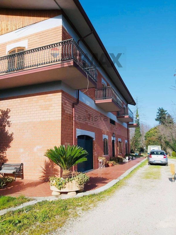 casa indipendente in vendita a Cosenza in zona Donnici