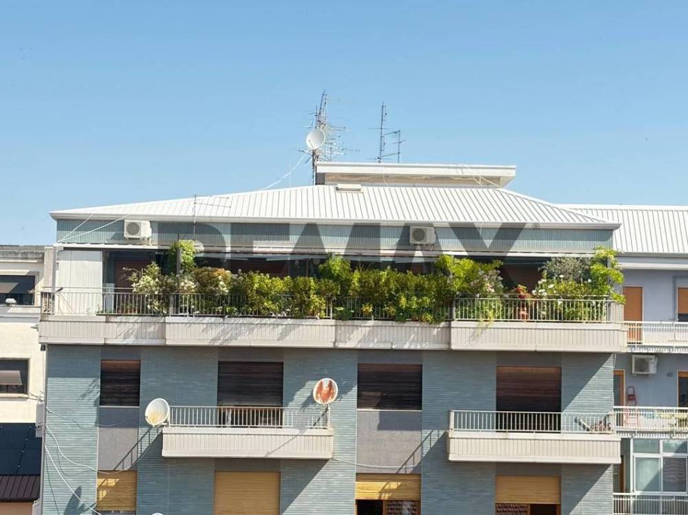 appartamento in vendita a Cosenza in zona Cosenza Vecchia