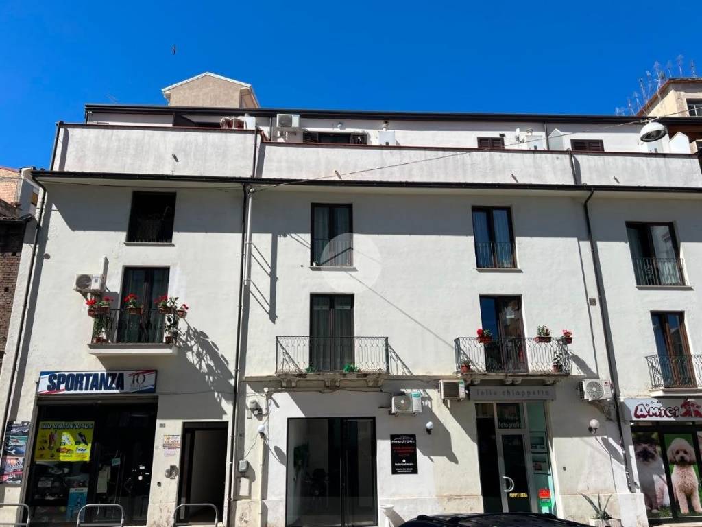 appartamento in vendita a Cosenza in zona Cosenza Vecchia