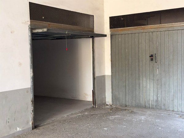 negozio in vendita a Cosenza in zona Città 2000