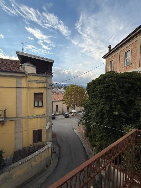 appartamento in vendita a Cosenza in zona Cosenza Vecchia