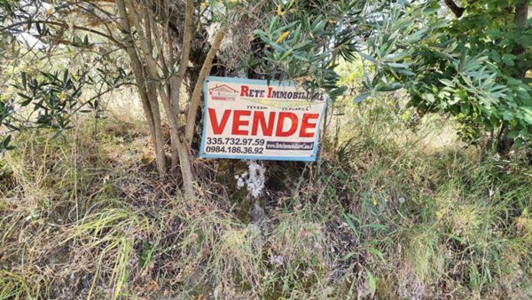 terreno edificabile in vendita a Cosenza