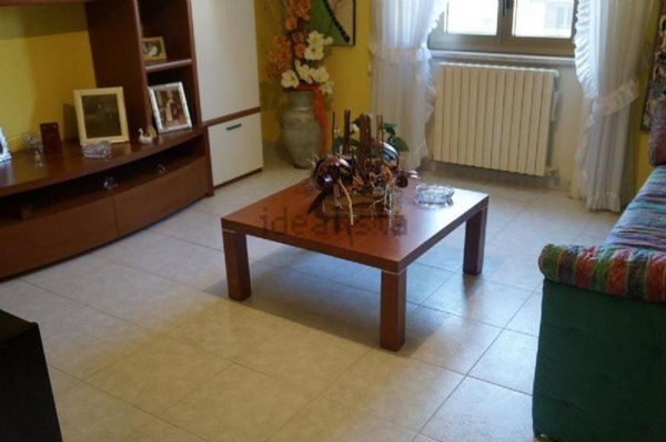 appartamento in vendita a Cosenza in zona Via Popilia