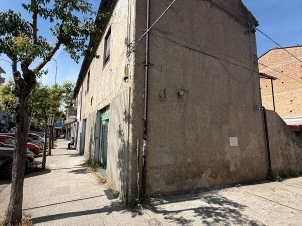appartamento in vendita a Cosenza in zona Panebianco
