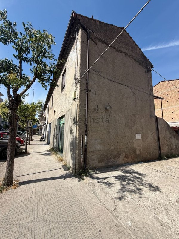 appartamento in vendita a Cosenza in zona Panebianco