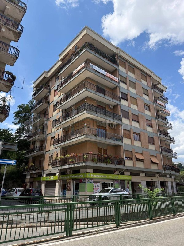 appartamento in vendita a Cosenza in zona De Rada