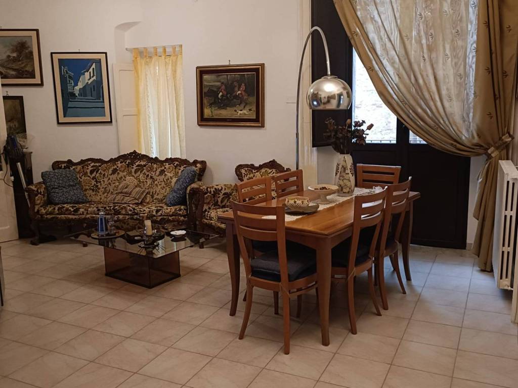 appartamento in vendita a Cosenza in zona Cosenza Vecchia