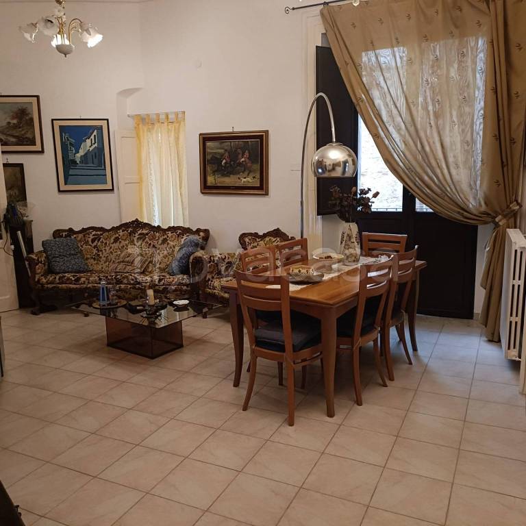 appartamento in vendita a Cosenza in zona Cosenza Vecchia