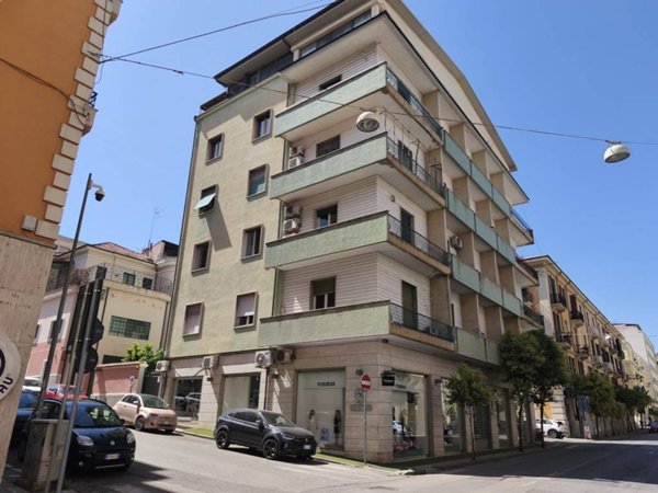 appartamento in vendita a Cosenza in zona Cosenza Vecchia