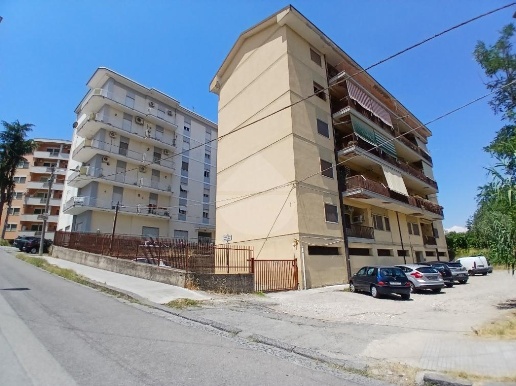 appartamento in vendita a Cosenza in zona De Rada
