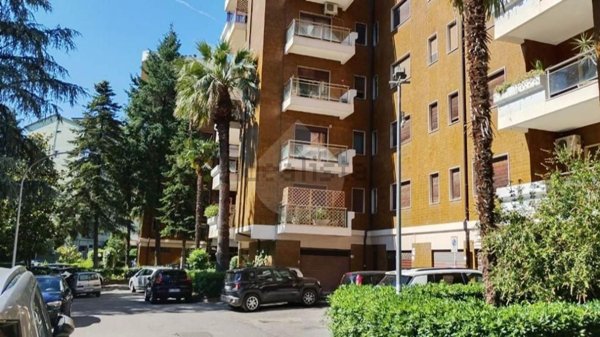 appartamento in vendita a Cosenza in zona Città 2000