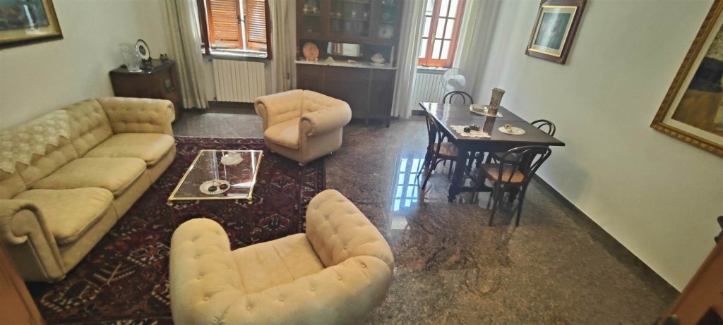 casa indipendente in vendita a Cosenza in zona Cosenza Vecchia
