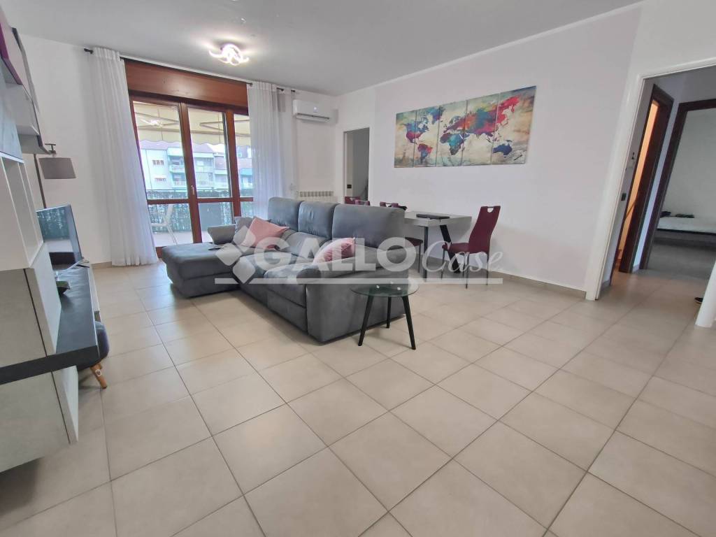 appartamento in vendita a Cosenza in zona Via Popilia