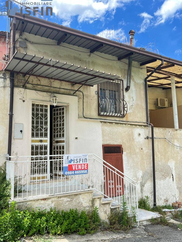 appartamento in vendita a Cosenza in zona Gergeri