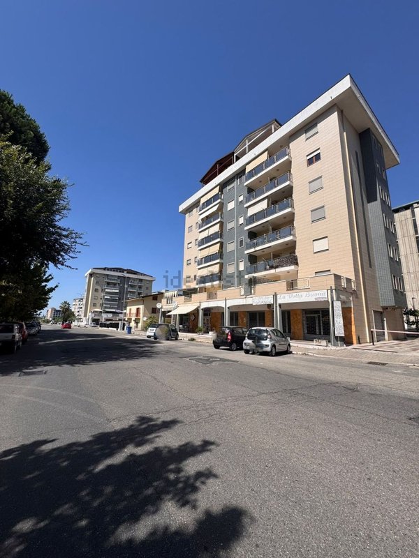 appartamento in vendita a Cosenza in zona Via Popilia
