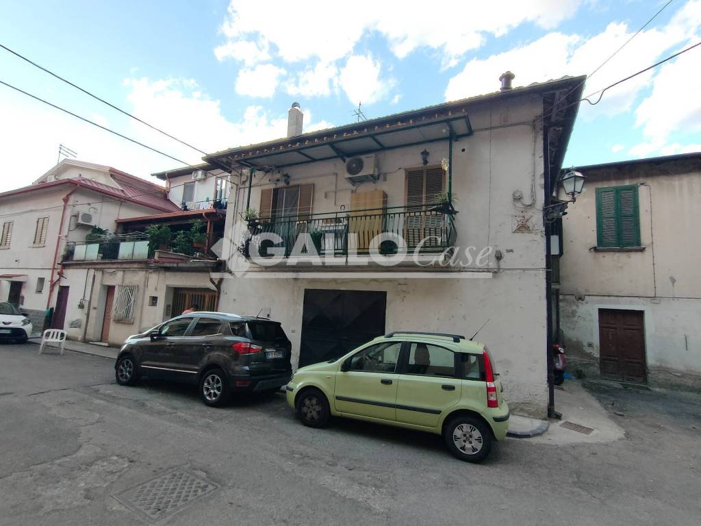appartamento in vendita a Cosenza in zona Cosenza Vecchia